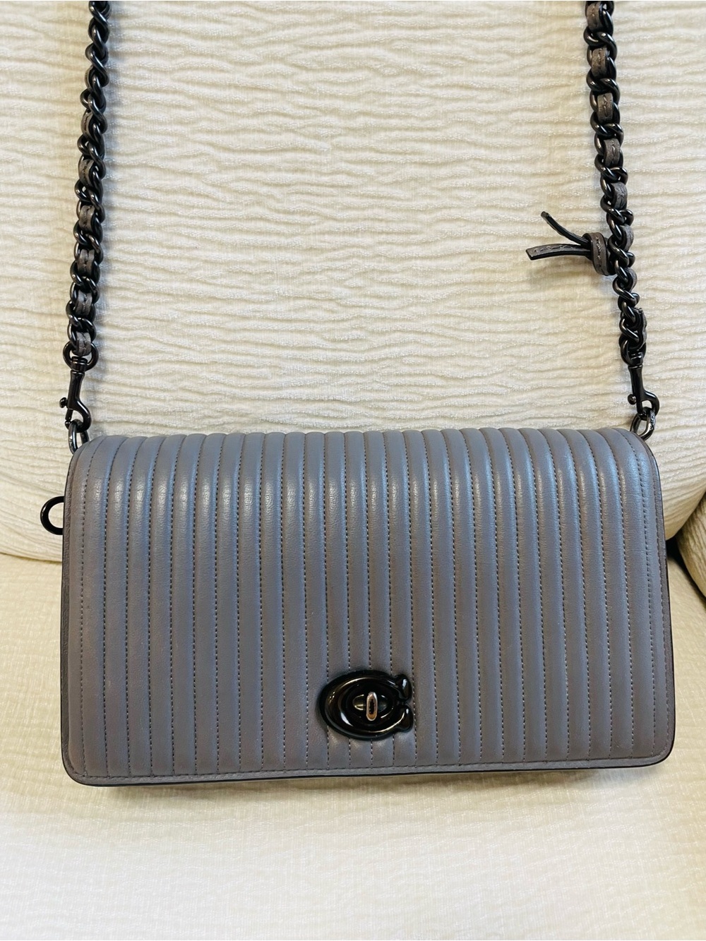 Coach 1941 Dinky Quilted Gray Leather Crossbody Black Chain Strap Quiet Luxury
